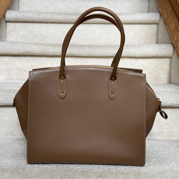 alberta di canio rockstud leather tote (valentino look w/o the hefty price 😊 - Picture 2 of 16